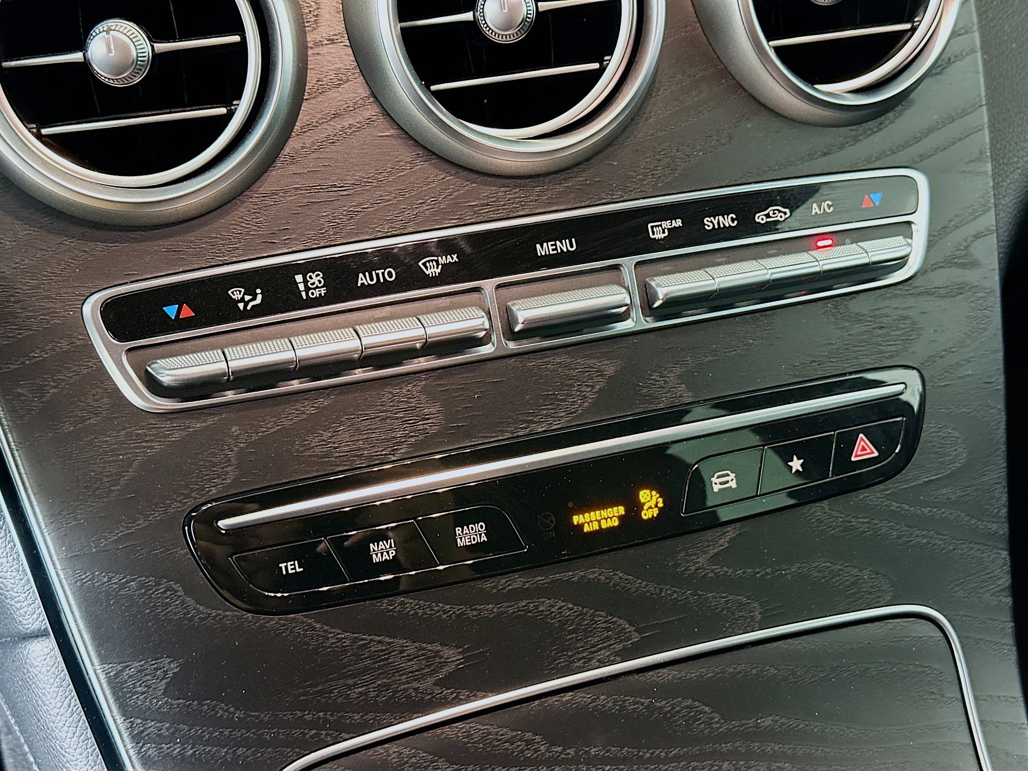 Used 2021 Mercedes-Benz GLC 300 image 23