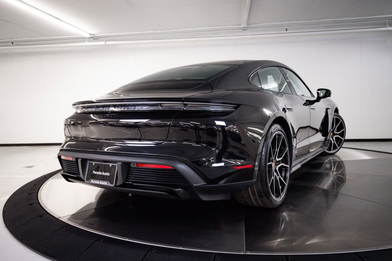 New 2026 Porsche Taycan image 7