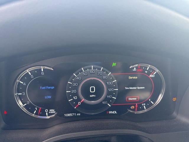 Used 2018 Cadillac Escalade Premium Luxury AWD/4WD image 13