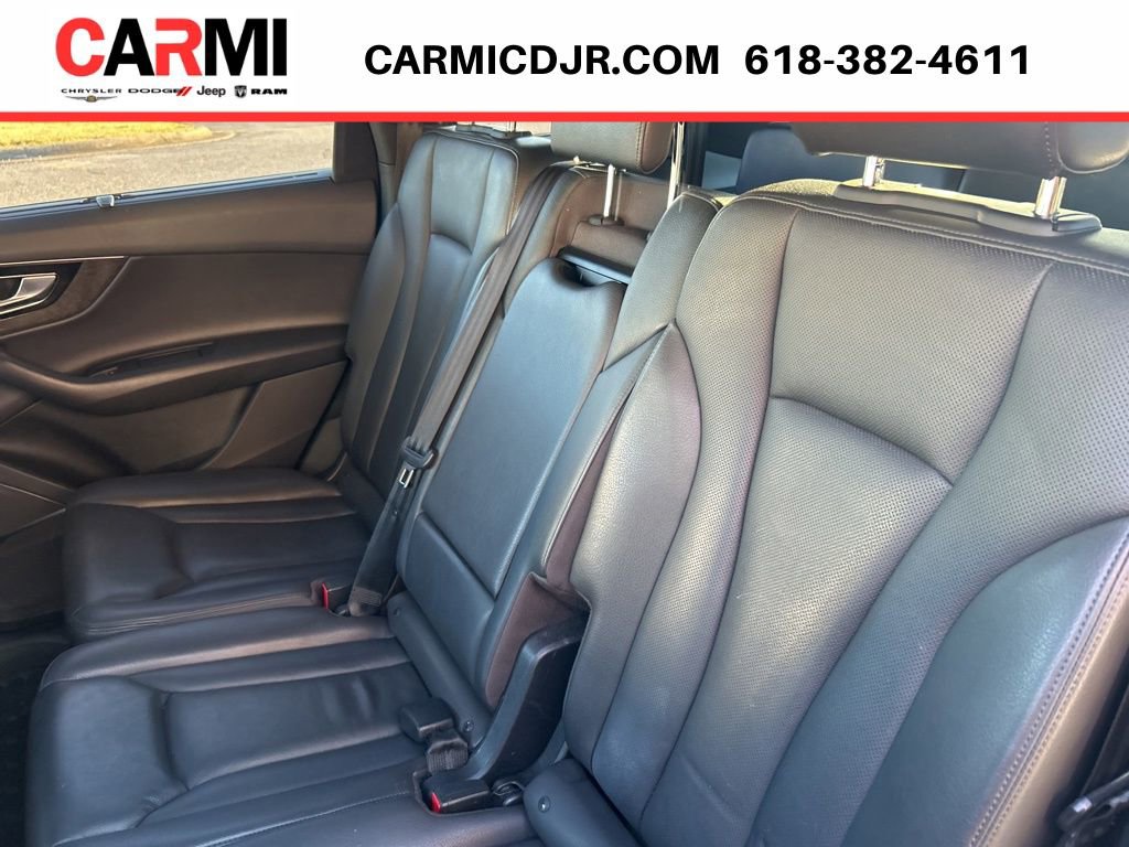 Used 2018 Audi Q7 3.0T Prestige w/ Prestige Package AWD/4WD image 36