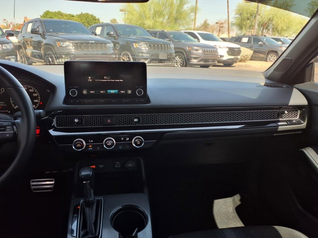 Used 2023 Honda Civic Sport image 7