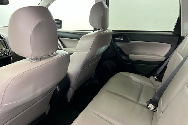 Used 2015 Subaru Forester 2.5i Limited image 19