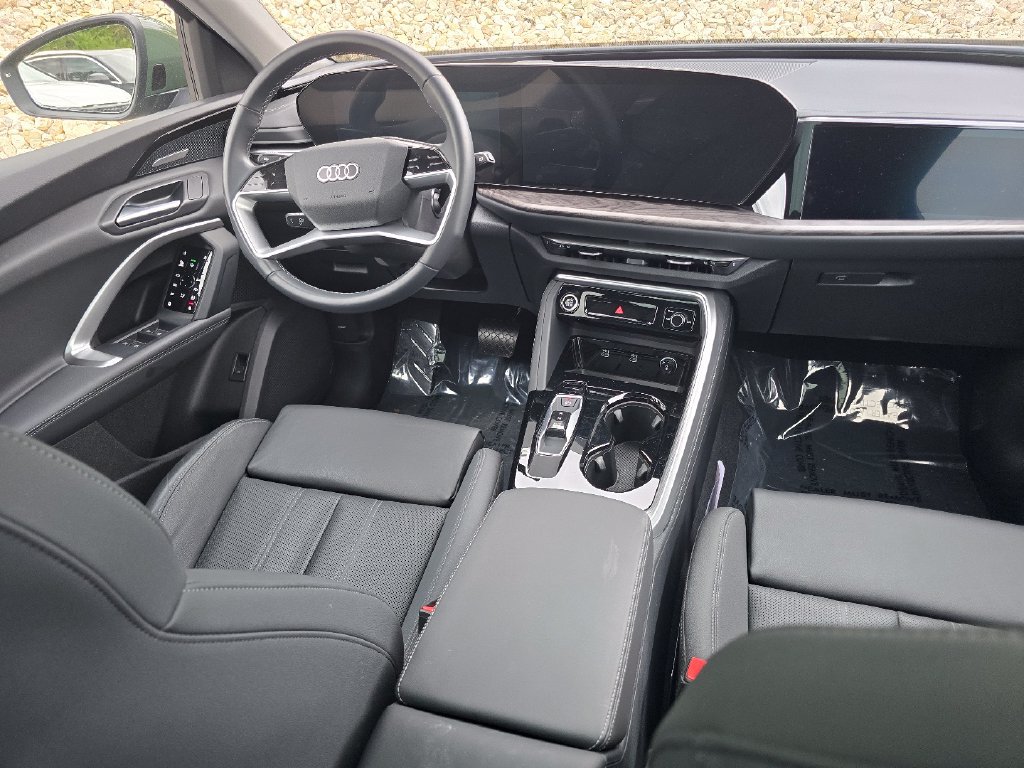 Certified 2025 Audi Q5 Prestige AWD/4WD image 17