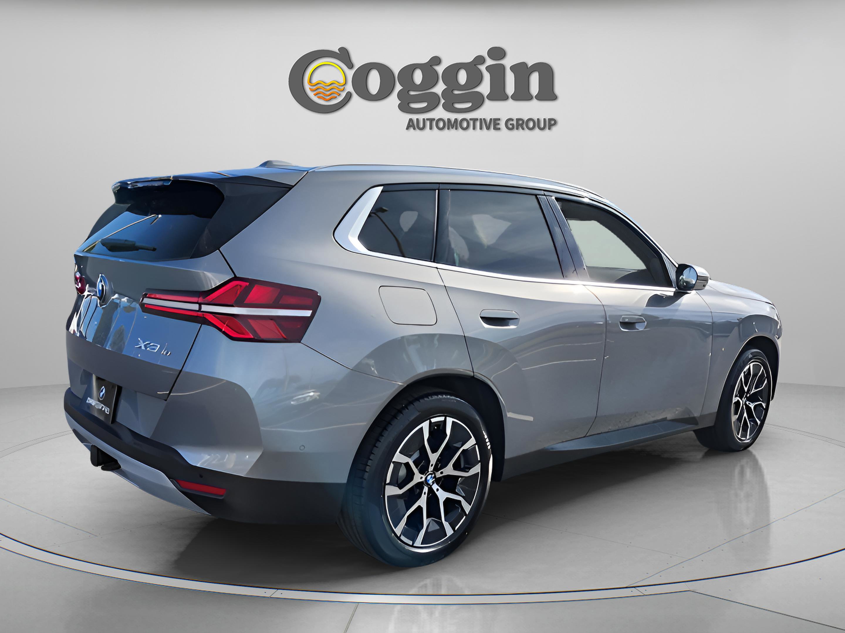 Certified 2025 BMW X3 xDrive30i w/ Premium Package image 5