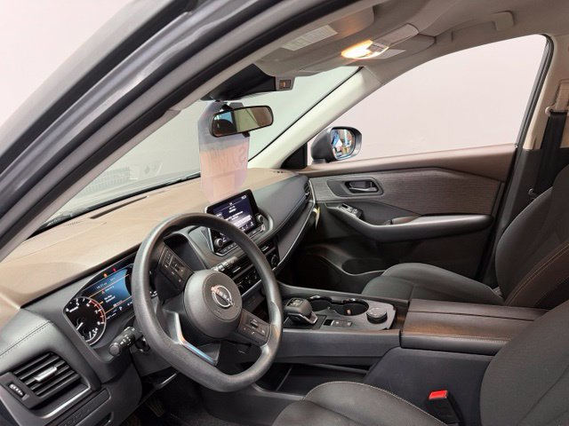 Used 2023 Nissan Rogue S AWD/4WD image 17