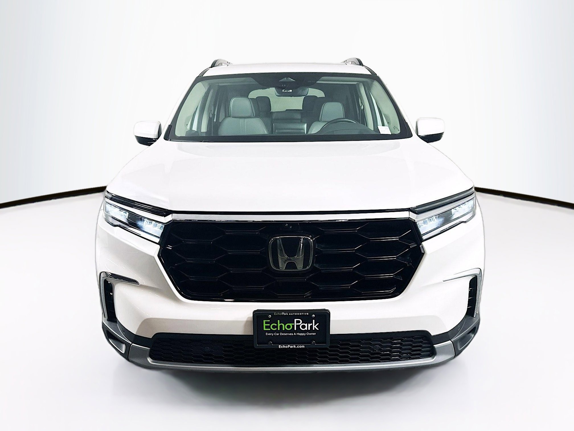 Used 2024 Honda Pilot Elite image 2