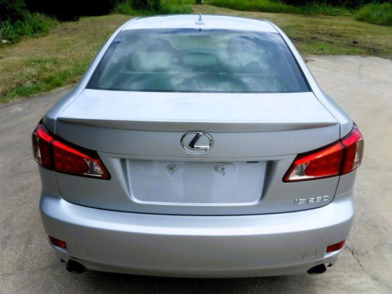 Used 2011 Lexus IS 250 w/ Premium Pkg Value Edition RWD image 16