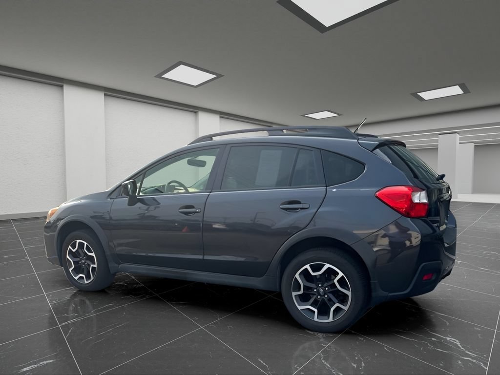 Used 2017 Subaru Crosstrek 2.0i Premium w/ Moonroof Package AWD/4WD image 10