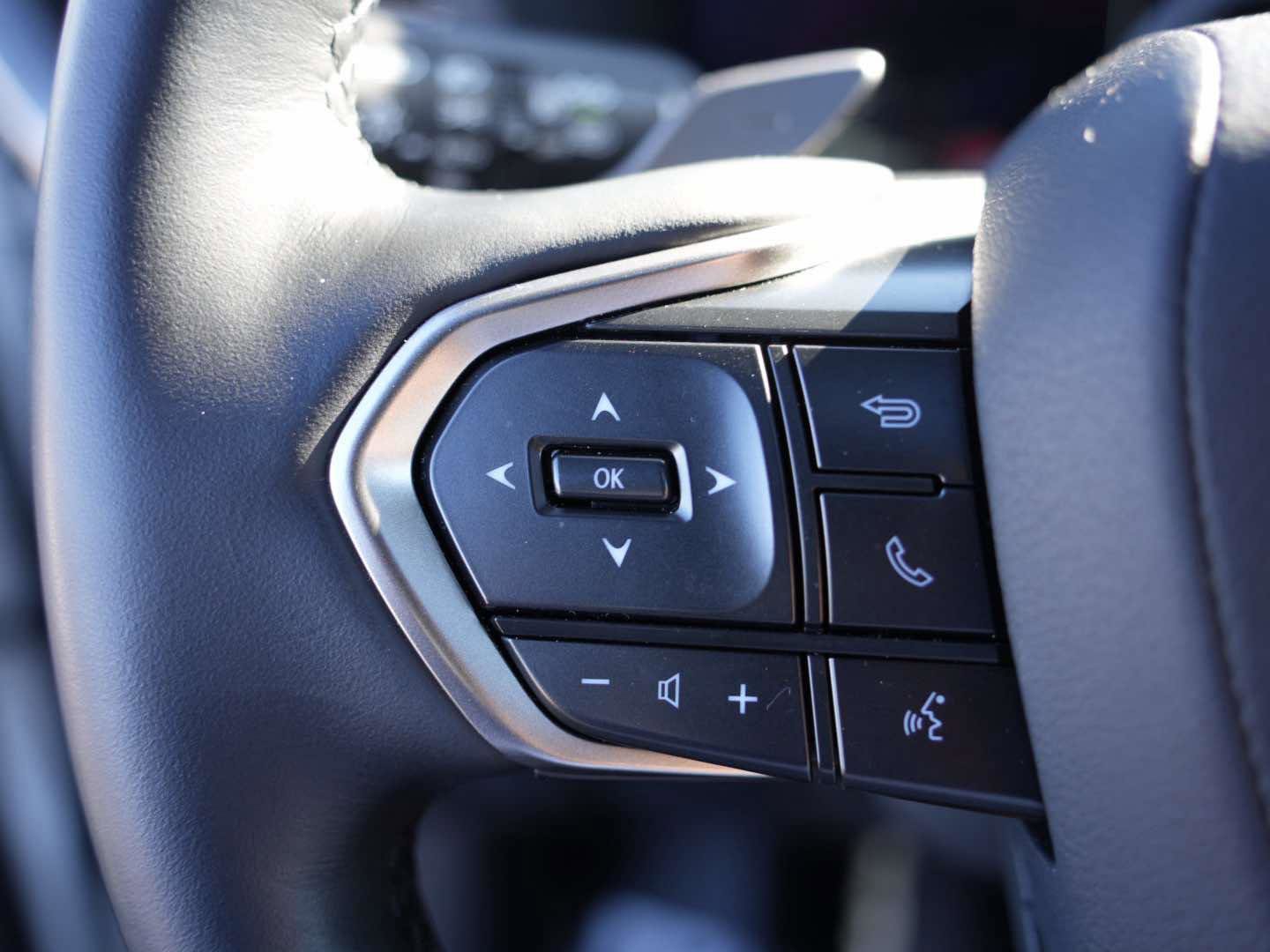 Used 2025 Lexus GX 550 w/ Accessory Package (CT) image 23