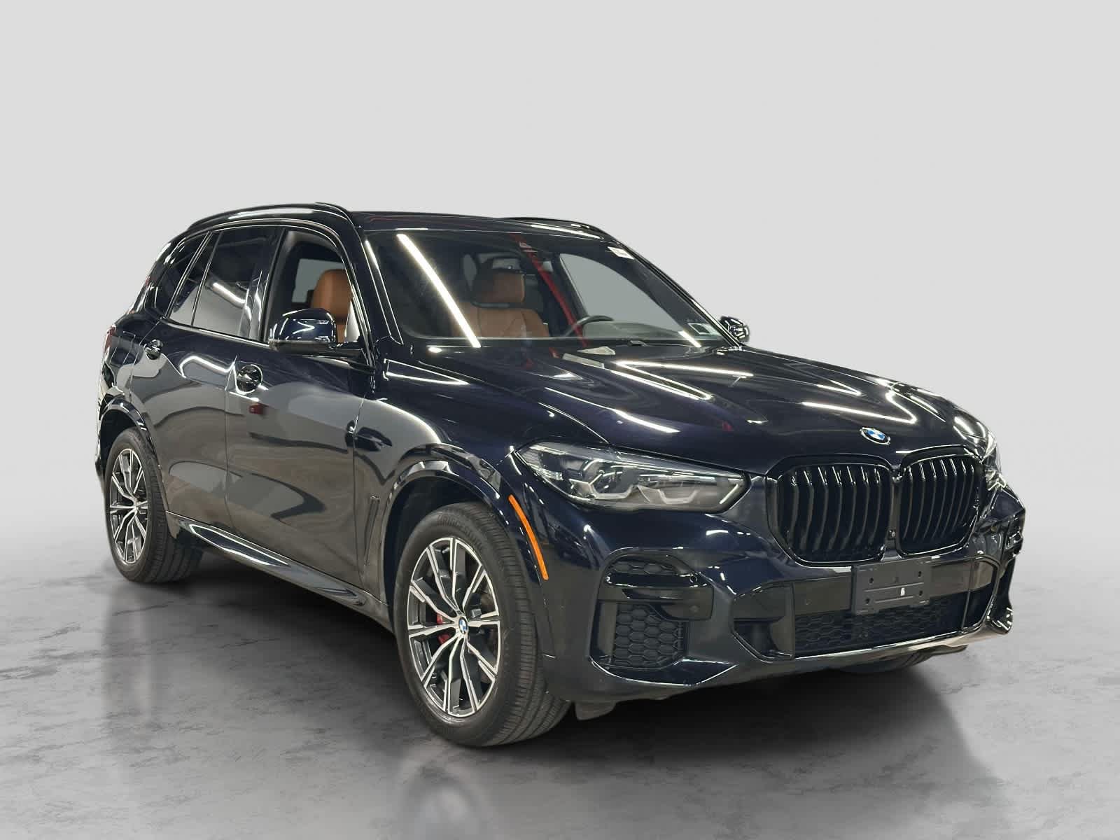 Used 2023 BMW X5 xDrive40i w/ M Sport Package AWD/4WD image 7