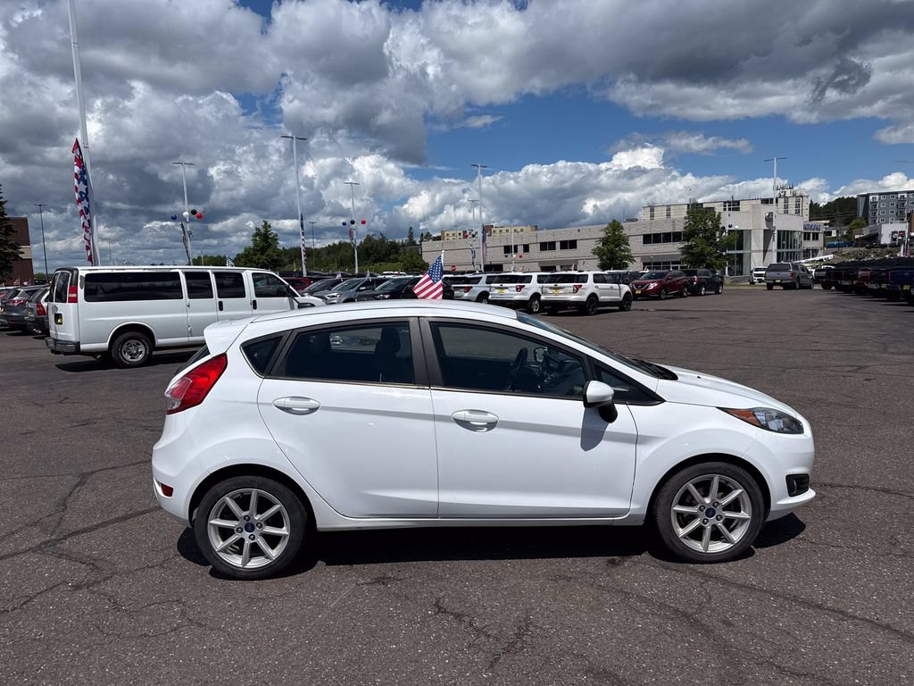 Used 2017 Ford Fiesta SE w/ Equipment Group 201A FWD image 9