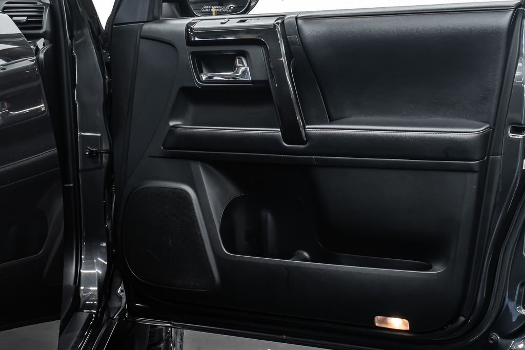 Used 2018 Toyota 4Runner TRD Off-Road Premium image 19