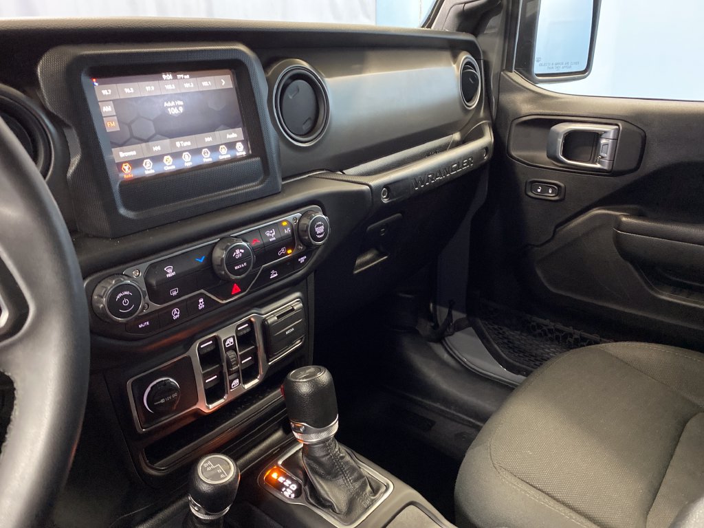 Used 2023 Jeep Wrangler Unlimited Sport AWD/4WD image 16