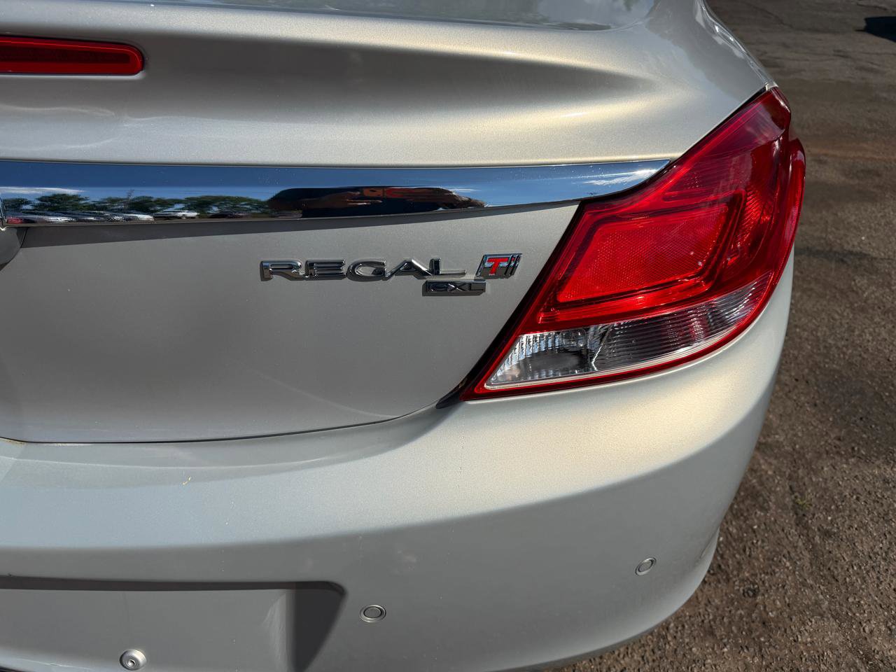 Used 2011 Buick Regal CXL Turbo w/ TO4 Preferred Equipment Group FWD image 14