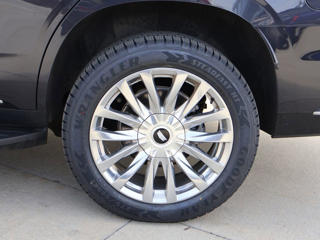 Used 2023 Cadillac Escalade Premium Luxury w/ Performance Package AWD/4WD image 51
