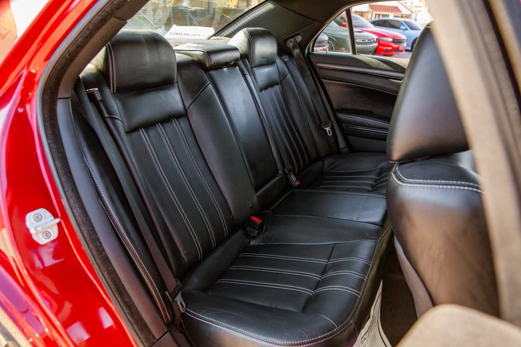 Used 2013 Chrysler 300 S image 12