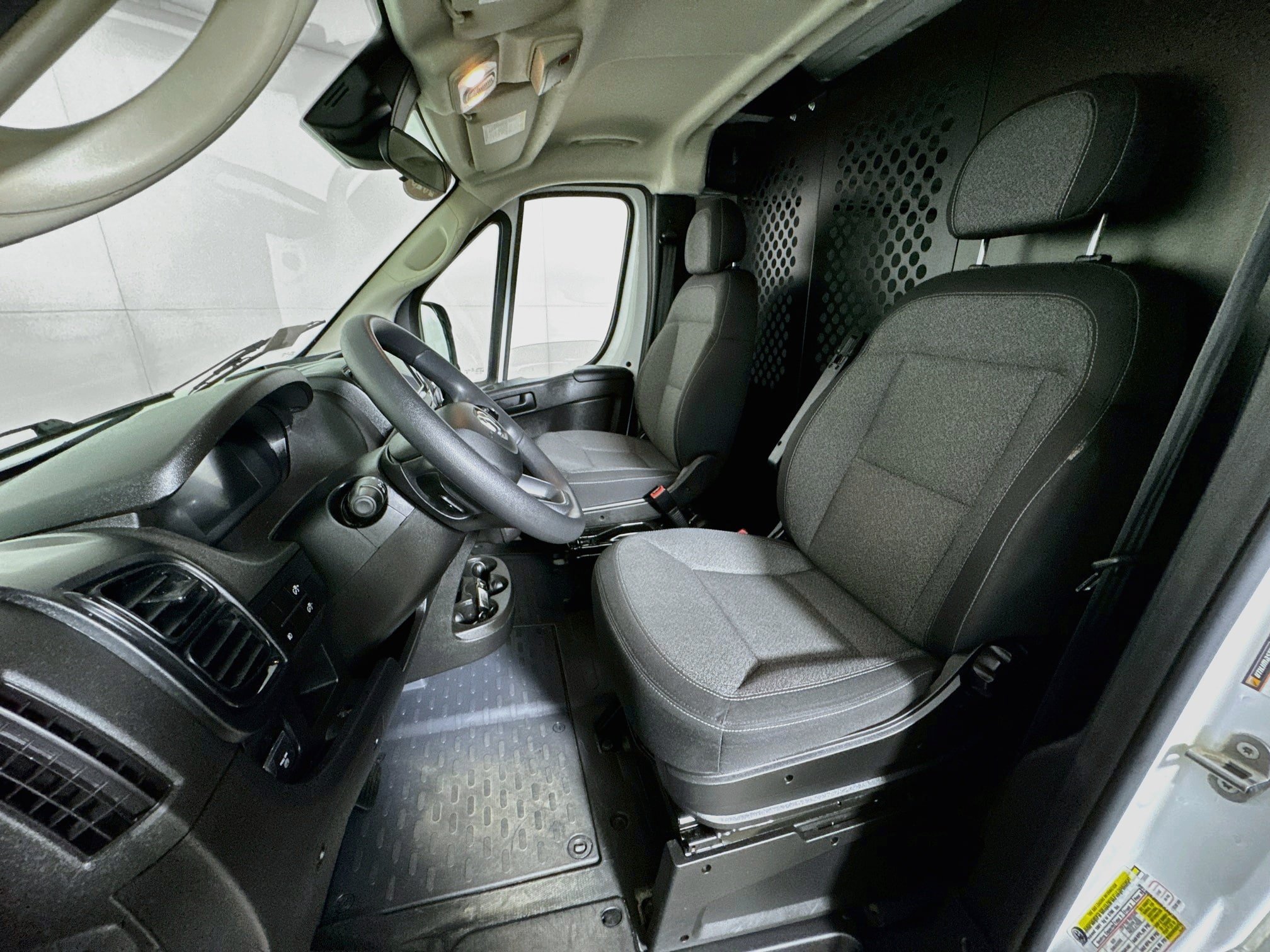 Used 2025 RAM ProMaster 2500 w/ U-Haul Equipment Group FWD image 12