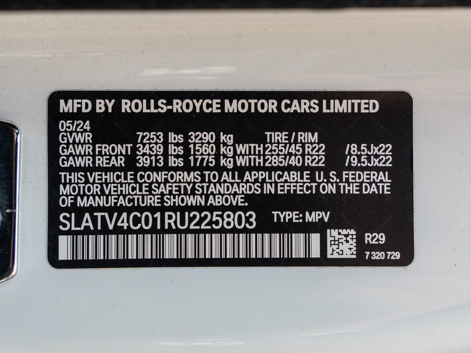 Certified 2024 Rolls-Royce Cullinan w/ Cullinan Package AWD/4WD image 33