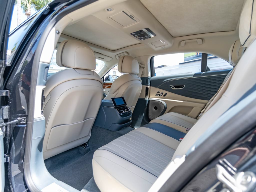 Used 2020 Bentley Flying Spur W12 w/ First Edition Specification AWD/4WD image 18