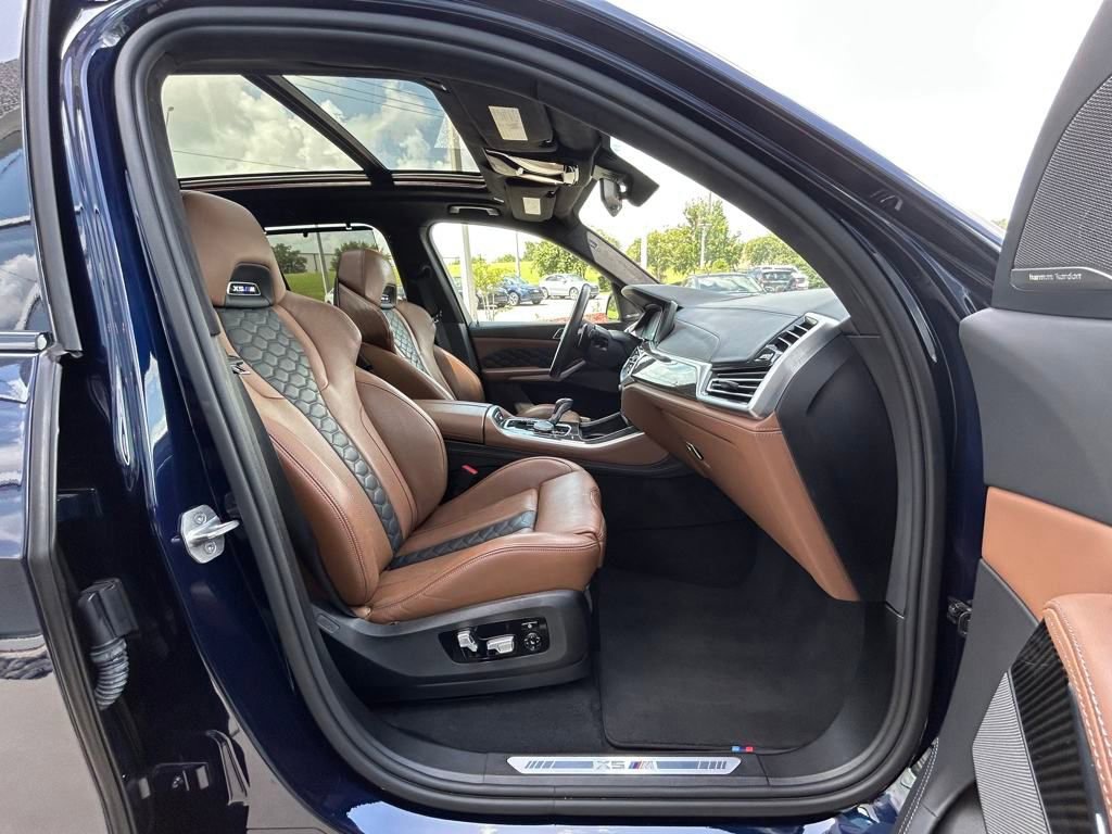 Used 2021 BMW X5 M w/ Executive Package image 44