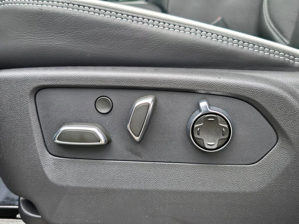 New 2026 GMC Yukon XL AT4 Ultimate AWD/4WD image 61