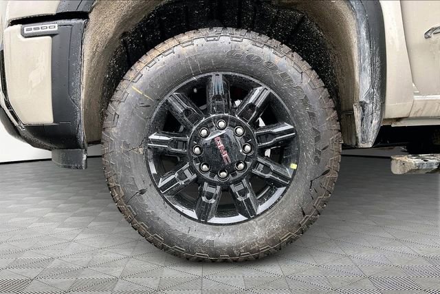 New 2026 GMC Sierra 2500 AT4 w/ AT4 Premium Plus Package image 13