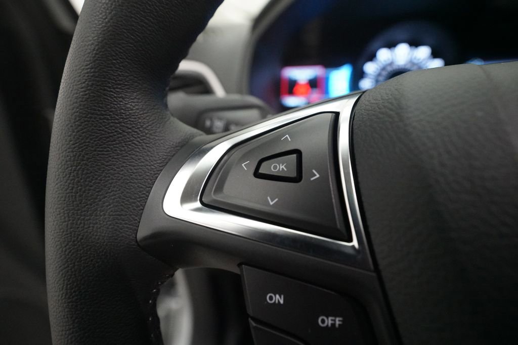 Used 2024 Ford Edge SEL w/ Convenience Package image 18