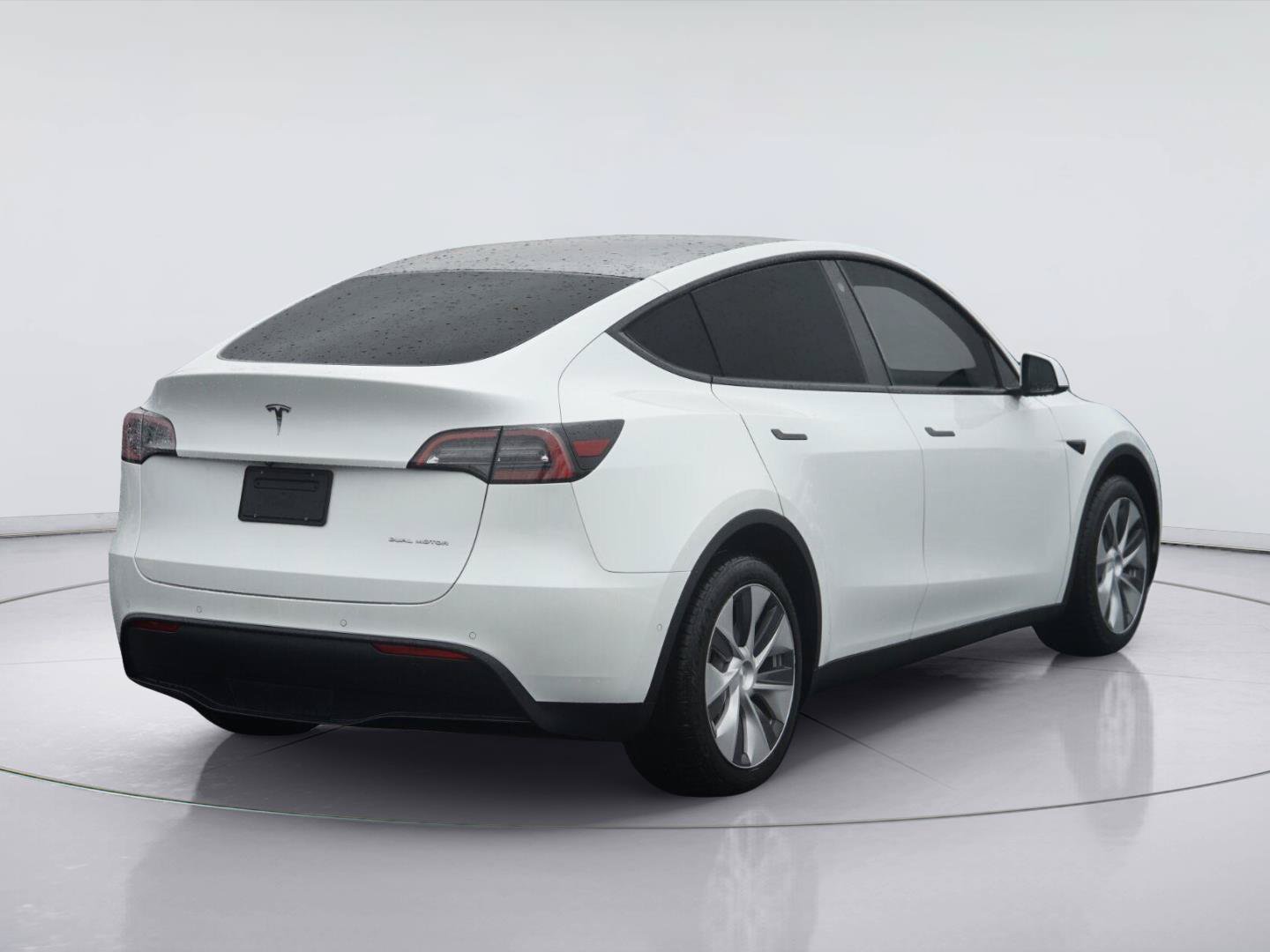 Used 2021 Tesla Model Y Long Range AWD/4WD image 6