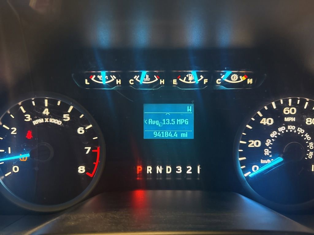 Used 2015 Ford F150 XLT image 22