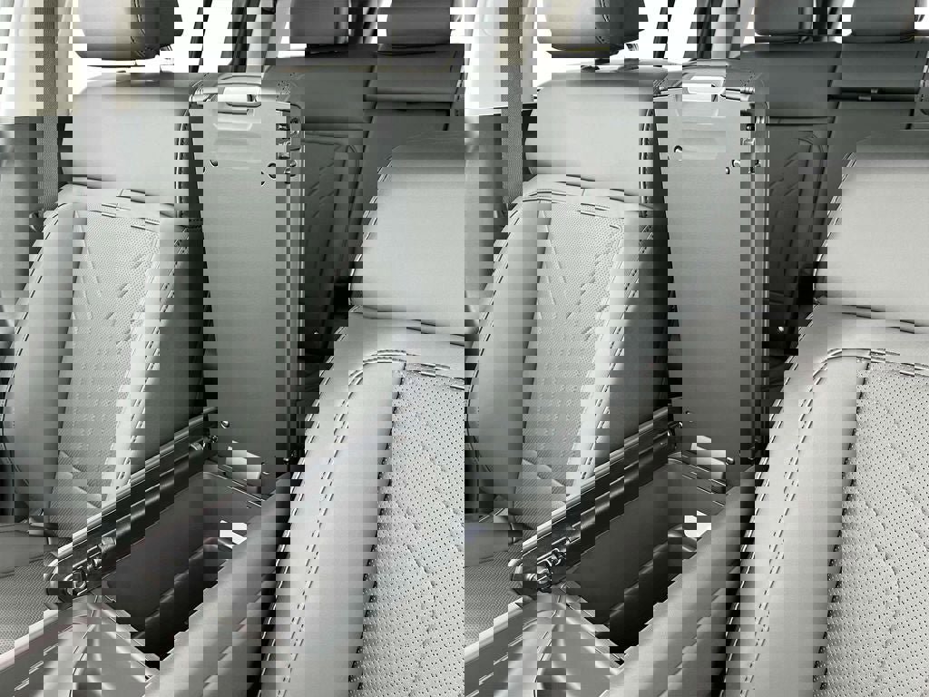 New 2025 Hyundai Santa Fe SEL image 18