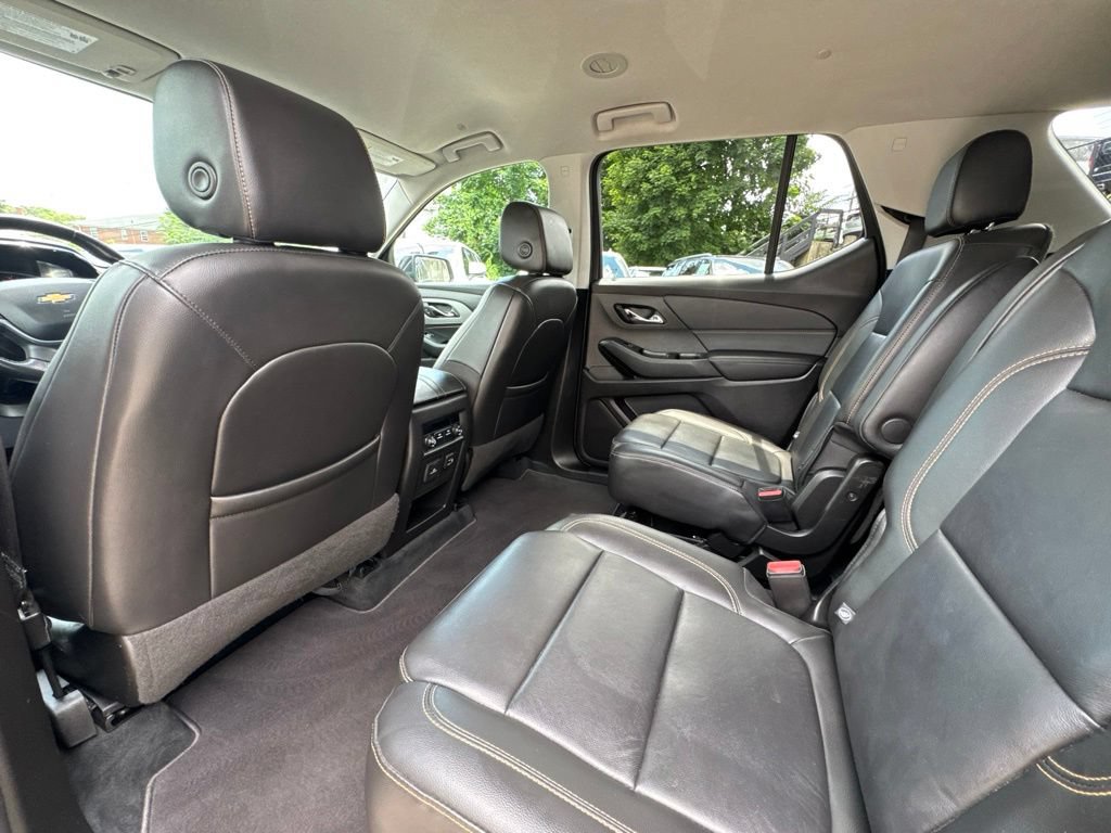 Used 2021 Chevrolet Traverse LT w/ LT Premium Package AWD/4WD image 52