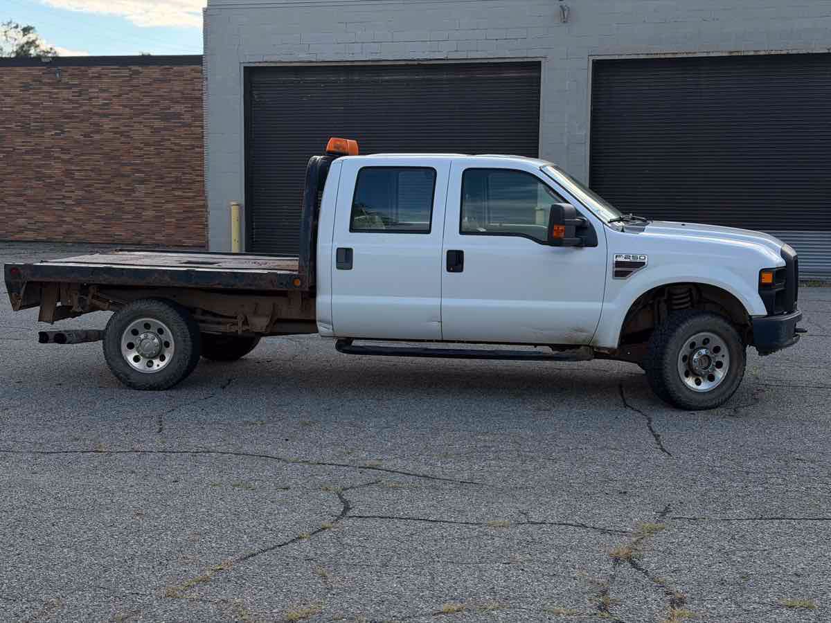 Used 2008 Ford F250 XLT AWD/4WD image 6