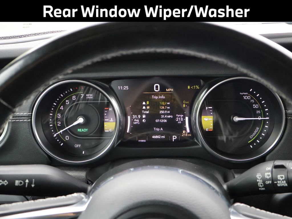 Used 2022 Jeep Wrangler Unlimited Sahara w/ Cold Weather Group AWD/4WD image 32