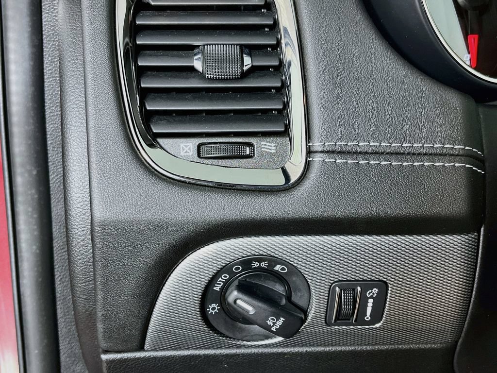Used 2018 Dodge Durango SRT w/ SRT Interior Appearance Group AWD/4WD image 12