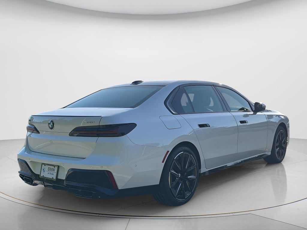 New 2026 BMW 760i xDrive image 15