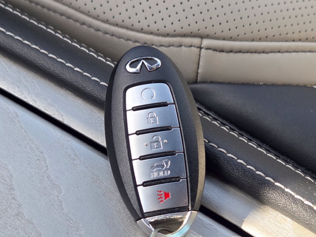 Used 2020 INFINITI QX80 Limited w/ All-Season Package AWD/4WD image 46