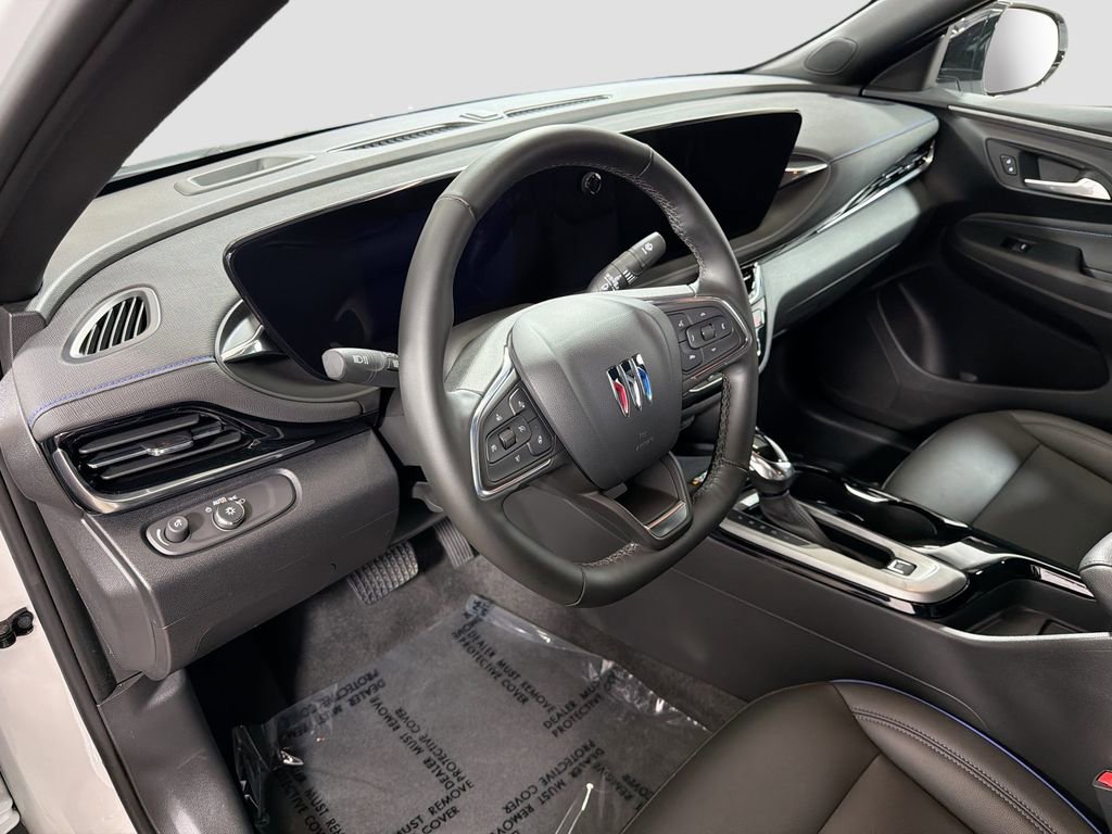 Used 2024 Buick Envista Sport Touring w/ Convenience I Package FWD image 12