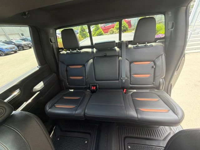 Used 2021 GMC Sierra 2500 AT4 w/ AT4 Preferred Package AWD/4WD image 16