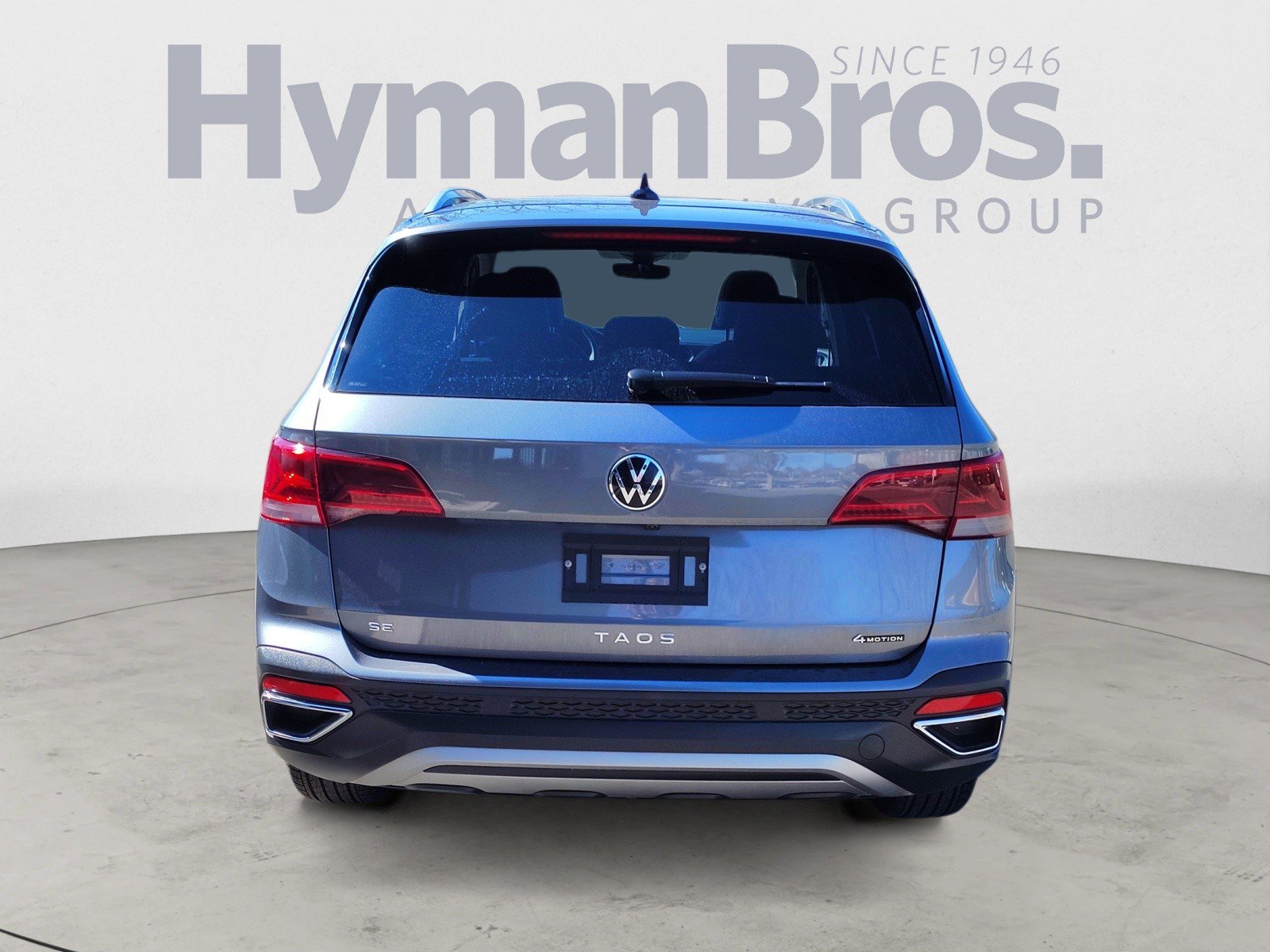 Used 2024 Volkswagen Taos SE w/ Panoramic Sunroof Package image 4