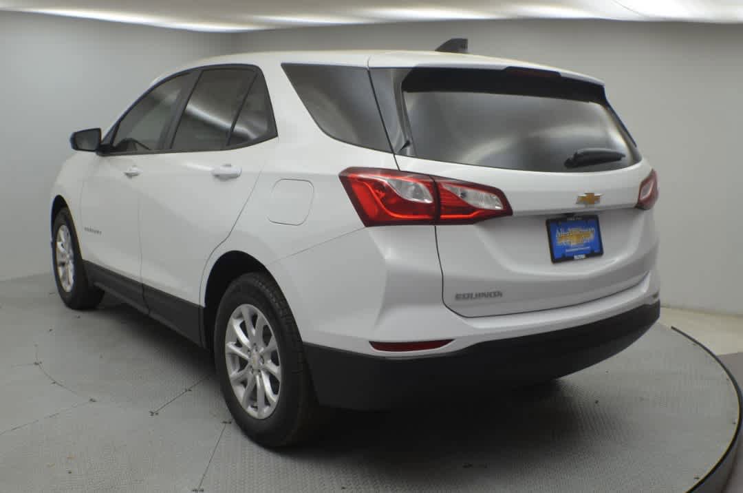 Used 2021 Chevrolet Equinox LS w/ LS Convenience Package FWD image 8
