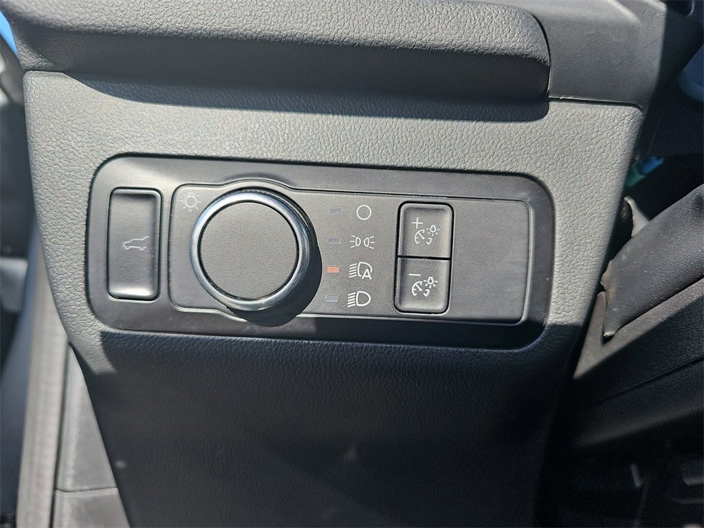 Used 2023 Ford Escape ST-Line image 25