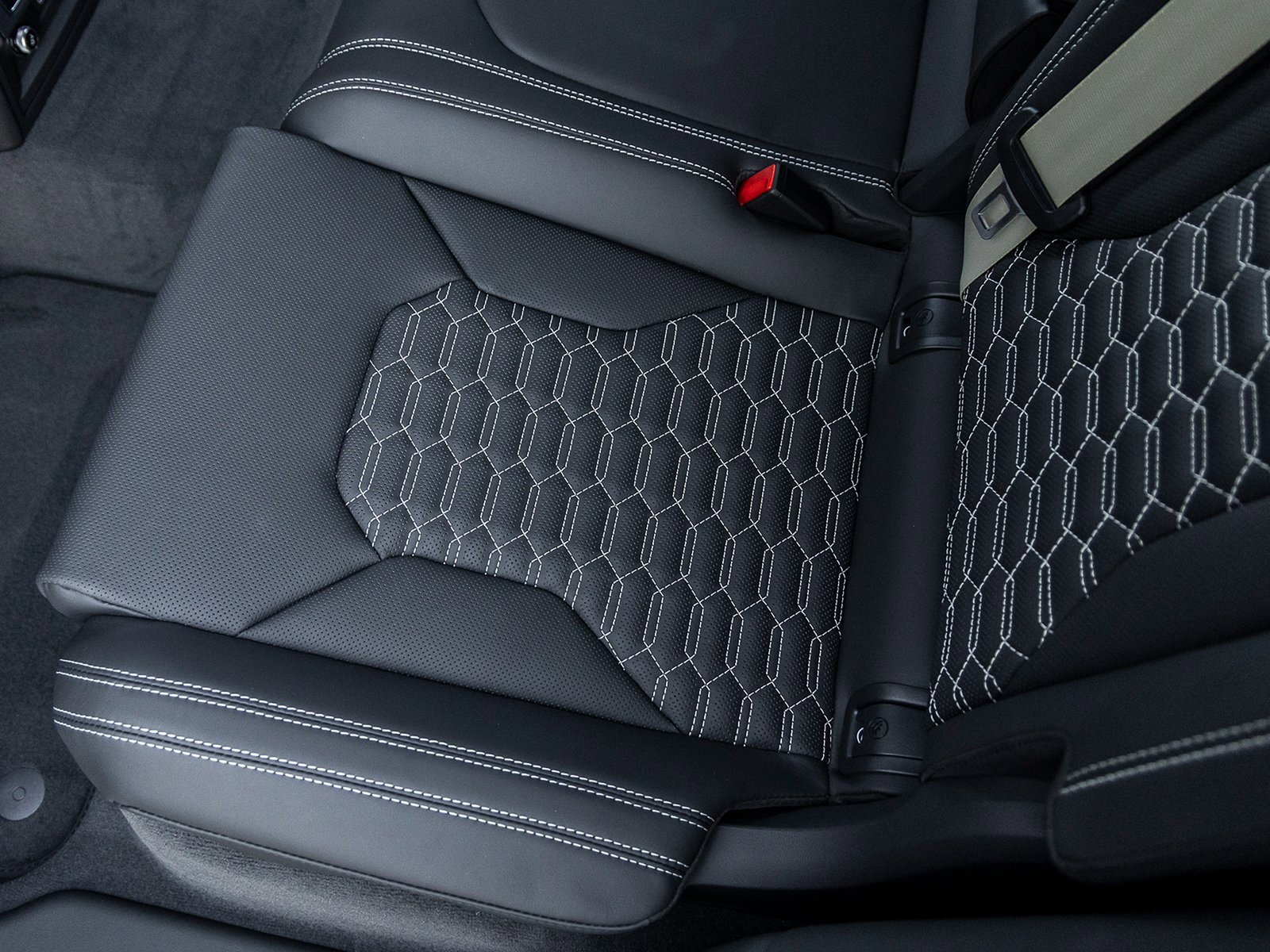 Used 2024 Lamborghini Urus S image 35