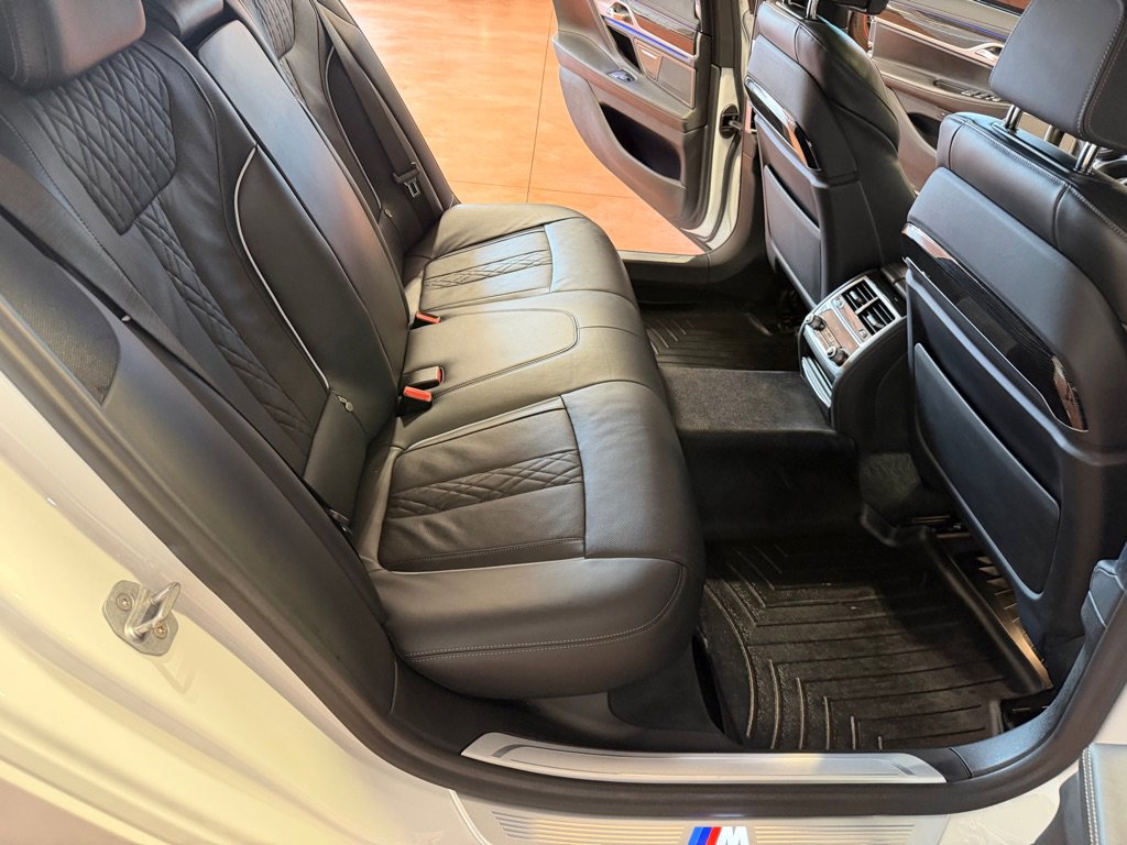 Used 2020 BMW 740i xDrive w/ M Sport Package AWD/4WD image 22