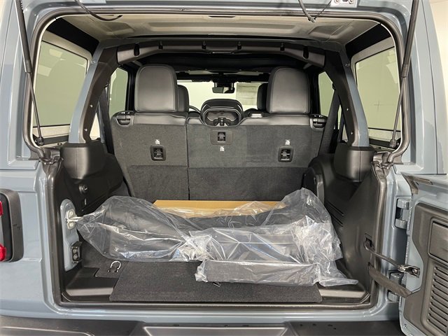 New 2025 Jeep Wrangler Unlimited Rubicon 392 image 17