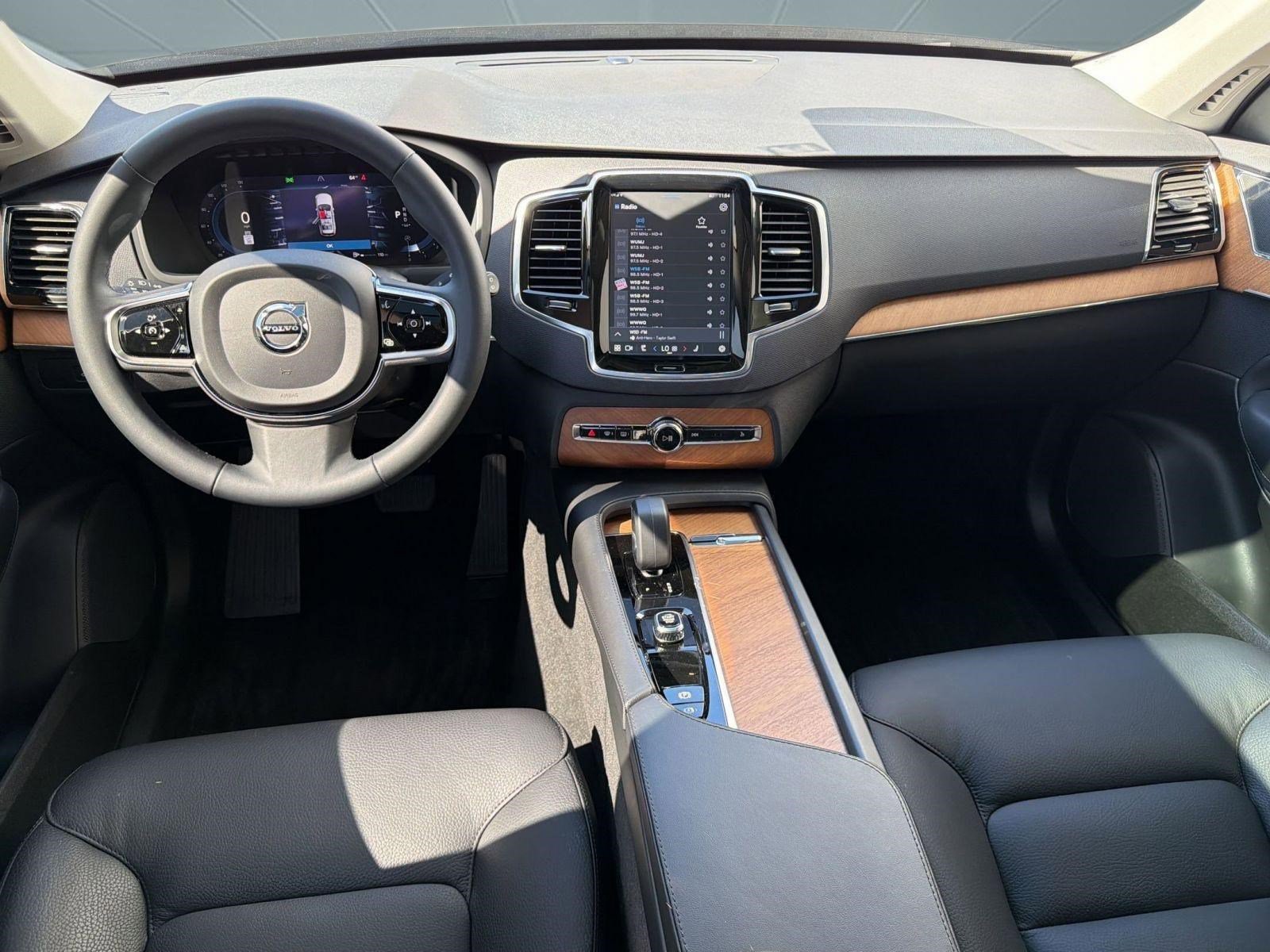 Certified 2023 Volvo XC90 B6 Plus w/ Protection Package Premier AWD/4WD image 25