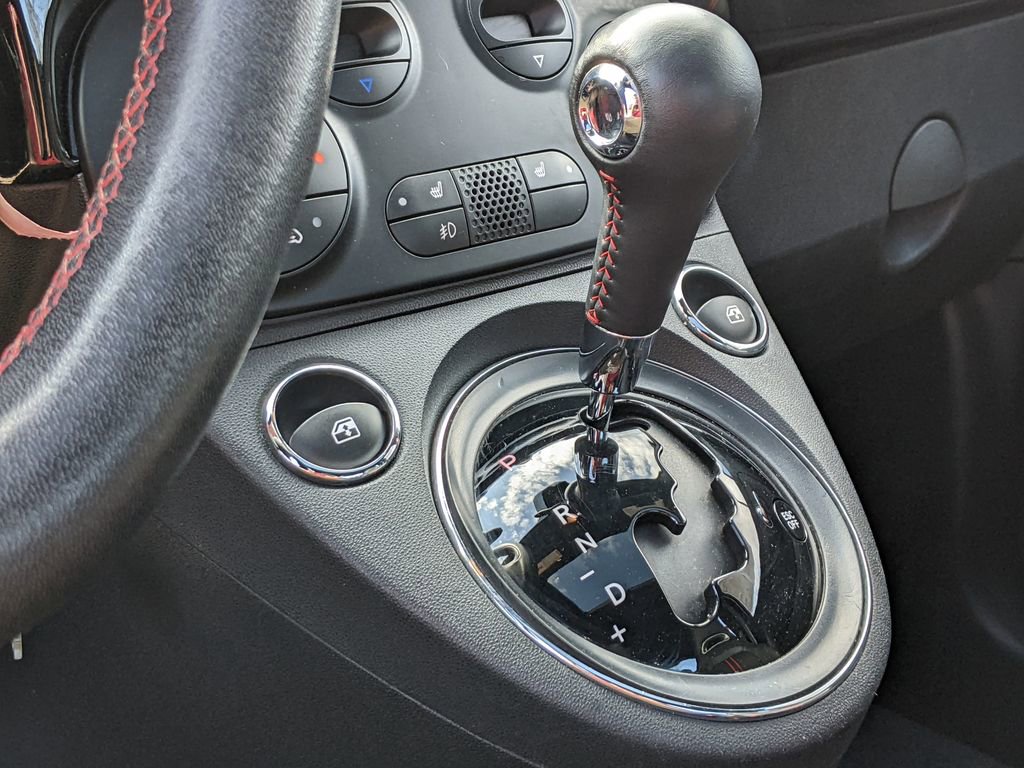 Used 2015 FIAT 500 Abarth w/ Beats Audio Package image 22