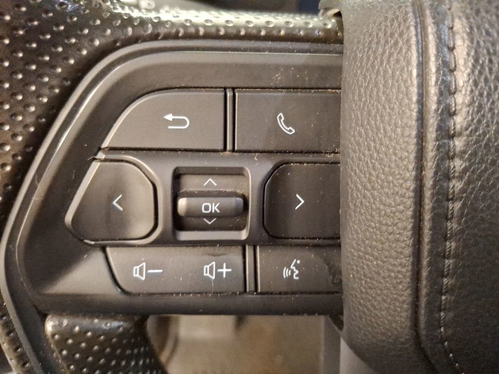 Used 2024 Toyota Tacoma SR AWD/4WD image 19