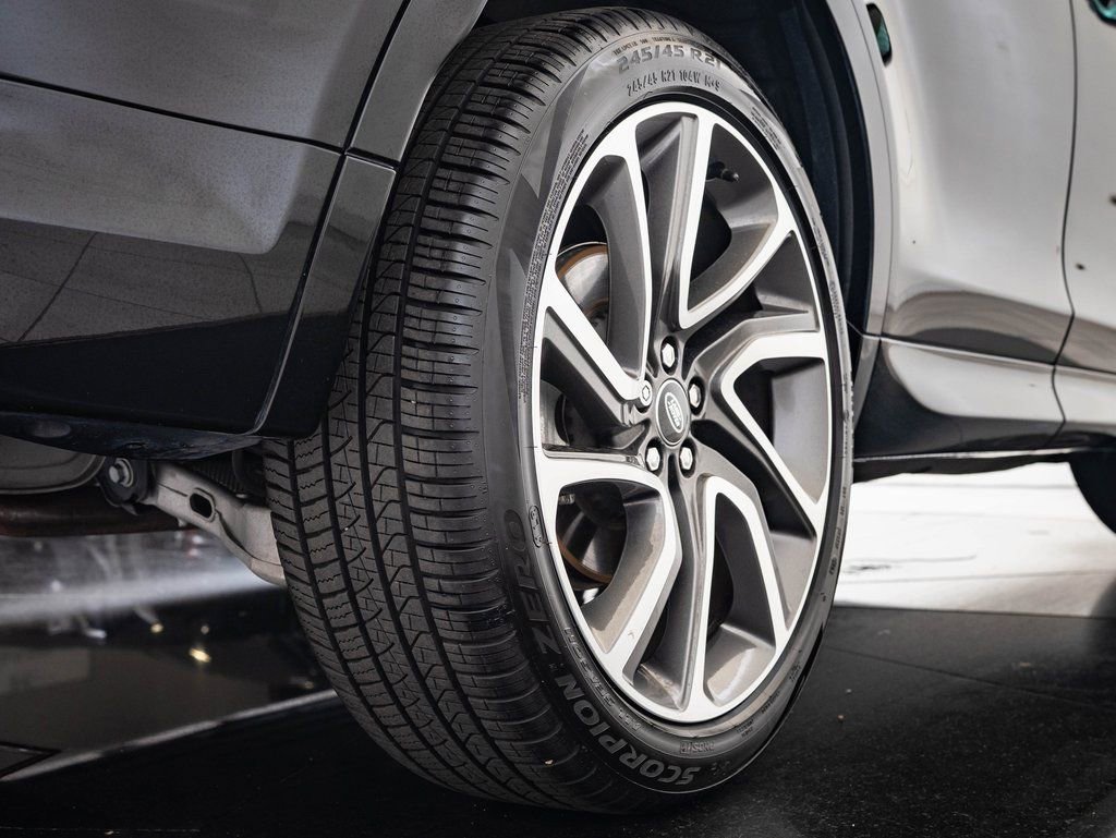 Used 2023 Land Rover Discovery Sport SE R-Dynamic image 36