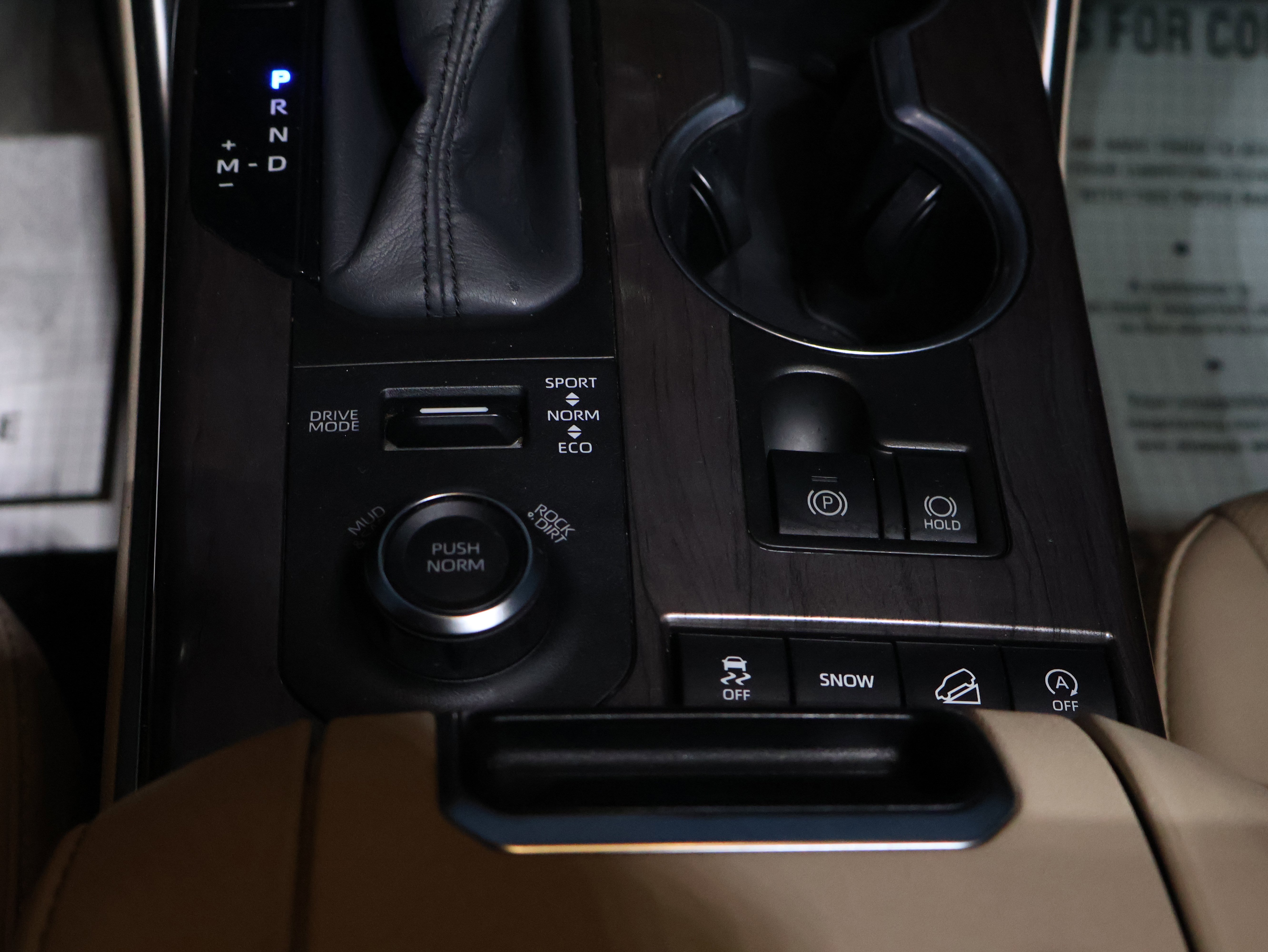 Used 2020 Toyota Highlander Platinum image 28