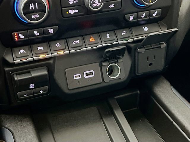 Used 2022 Chevrolet Silverado 1500 High Country image 21